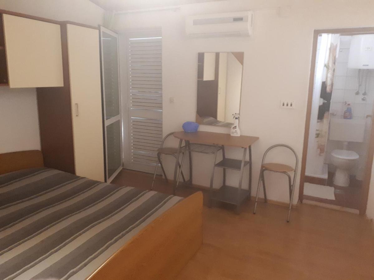 Apartmani Leko Mirjana Baška Voda Kültér fotó