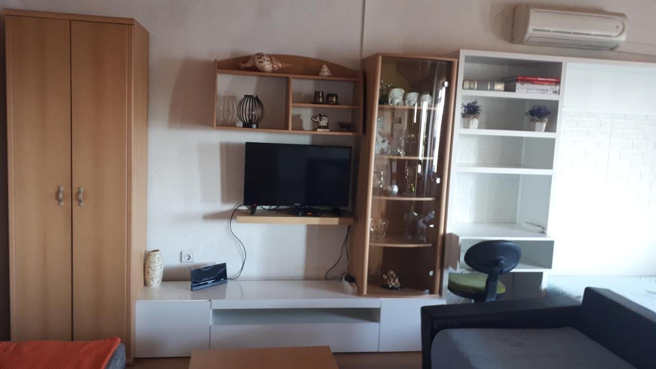 Apartmani Leko Mirjana Baška Voda Kültér fotó