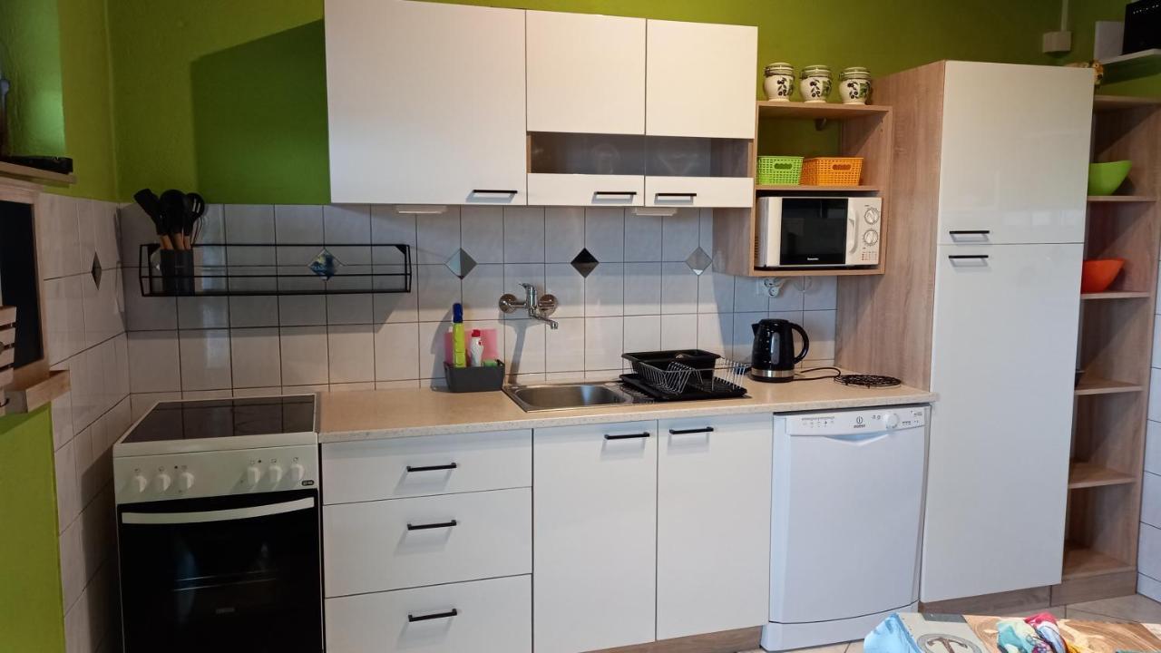 Apartmani Leko Mirjana Baška Voda Kültér fotó